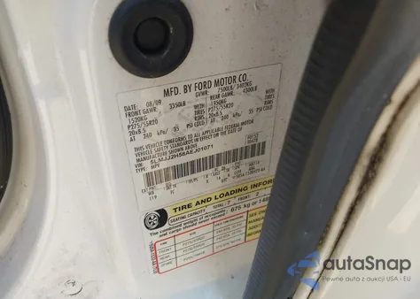 2010 Lincoln Navigator z USA, uszkodzony, nr VIN 5LMJJ2H58AEJ01071